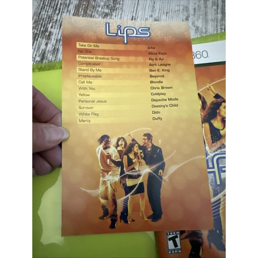 Lips (Xbox 360,‎ 2008) + Manual and Song Card Xbox Live Used